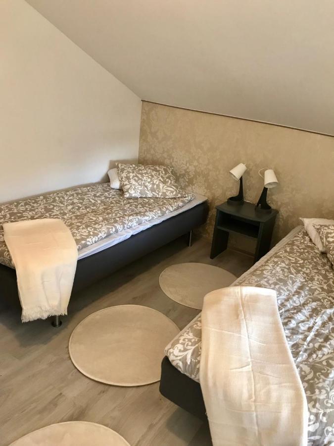 Ferienwohnung Rymlig Laegenhet I Avdelat Hus Med Egen Parkering Kaglinge Exterior foto